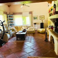 Maison - 6 pièces - 195 m²