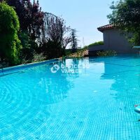 Maison - 6 pièces - 195 m²