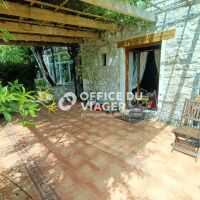 Maison - 7 pièces -  299,17 m²