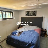 Maison - 9 pièces - 225 m²