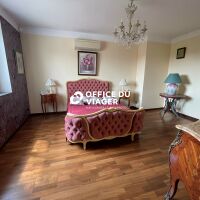 Maison - 5 pièces - 210 m²