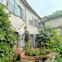 Maison - 13 pièces - 446 m²