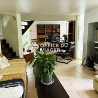 Maison - 5 pièces - 161 m²