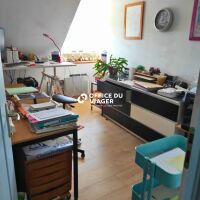 Ensemble immobilier - 1 appartement + 1 local commercial - 126,10 m²