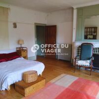 Maison - 12 pièces - 408 m²
