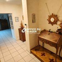 Appartement - 5 pièces - 145 m²