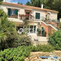 Maison - 7 pièces -  238,35 m²