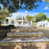 Maison - 5 pièces - 207 m²