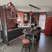 Maison - 6 pièces - 194 m²