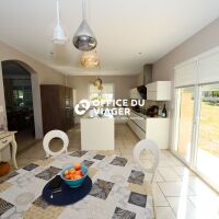Maison d'exception - 5 pièces - 210,36 m²
