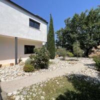 Maison - 7 pièces - 190 m²