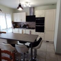 Immeuble - 2 commerces - 7 appartements - 460 m²