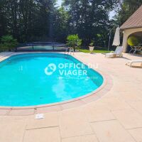 Maison - 8 pièces - 346 m²