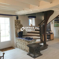 Maison - 7 pièces - 266 m²