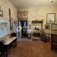 Maison - 13 pièces - 446 m²