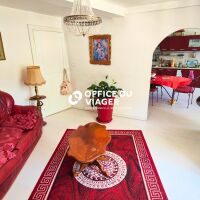 Maison - 6 pièces - 259,82 m²