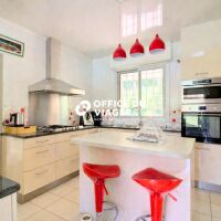 Maison - 7 pièces - 207,38 m²