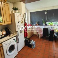 Maison - 9 pièces - 225 m²