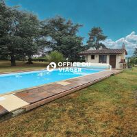 Maison - 6 pièces - 228,35 m²