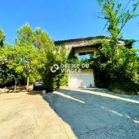 Maison - 6 pièces - 195 m²