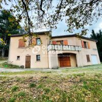 Maison - 6 pièces - 160 m²