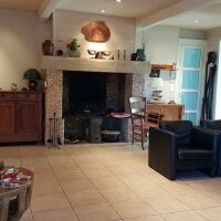 Maison - 8 pièces - 259 m²
