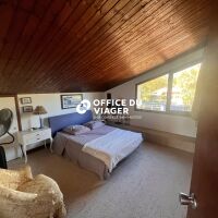 Maison - 6 pièces - 260 m²