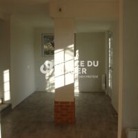 Maison - 8 pièces - 180 m²