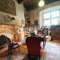 Maison - 13 pièces - 446 m²