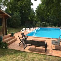 Maison - 9 pièces - 240 m²