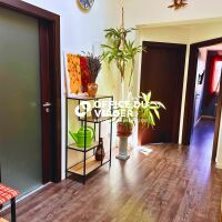 Maison - 7 pièces - 260 m²