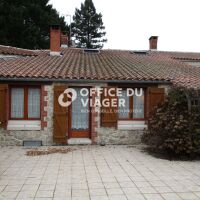 Maison - 7 pièces - 400 m²