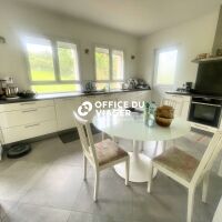 Maison - 5 pièces - 242,80 m²