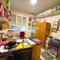 Ensemble immobilier - 10 pièces - 225 m²