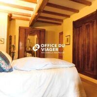 Maison - 6 pièces - 196 m²