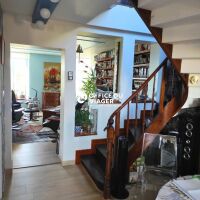 Ensemble immobilier - 1 appartement + 1 local commercial - 126,10 m²