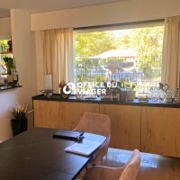 Maison - 6 pièces - 260 m²