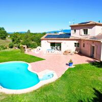 Maison - 10 pièces - 291 m²