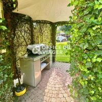 Maison - 6 pièces - 258 m²