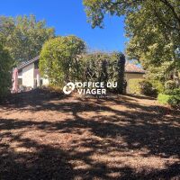 Maison - 6 pièces - 260 m²
