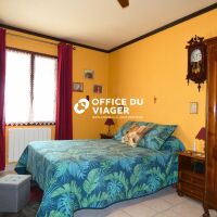 Maison - 8 pièces - 177 m²