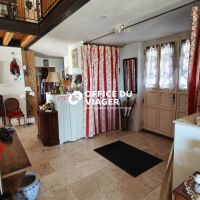 Maison - 5 pièces - 338,70 m²