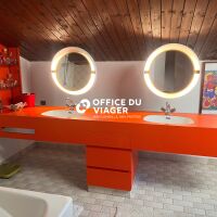 Maison - 6 pièces - 260 m²