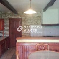 Maison - 8 pièces - 199 m²