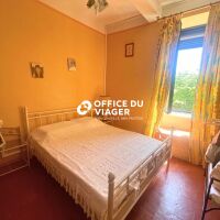 Maison - 6 pièces - 160 m²