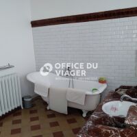 Maison - 12 pièces - 408 m²