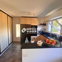 Maison - 6 pièces - 260 m²