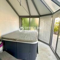 Maison - 6 pièces - 258 m²
