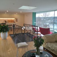 Maison - 6 pièces - 232 m²